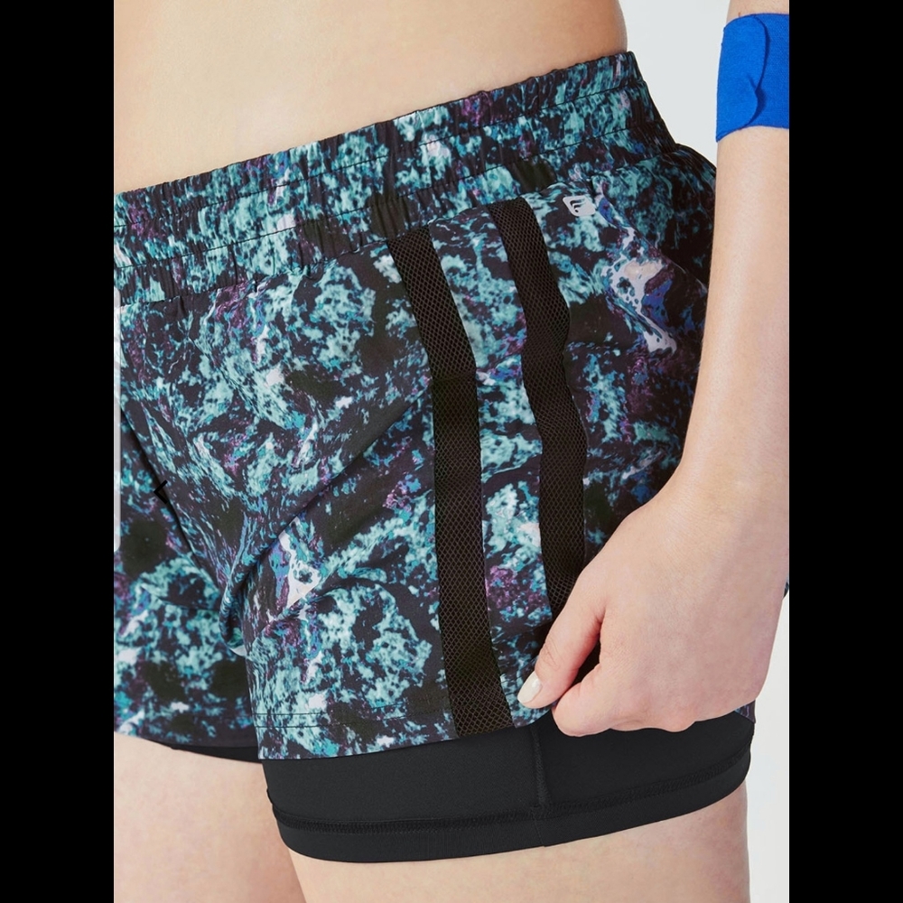 Fabletics Pamela Tidepool Island Runner Shorts - Picture 9 of 10